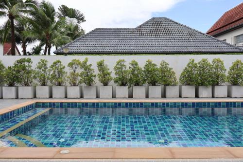 Chonlada Holiday Home - 2 BR Residence - Kamala Beach