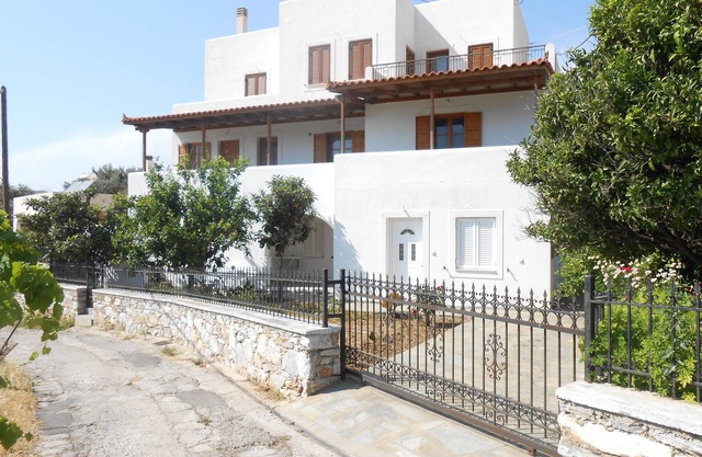 Chrysolithos Kerami Melpomeni Apartment