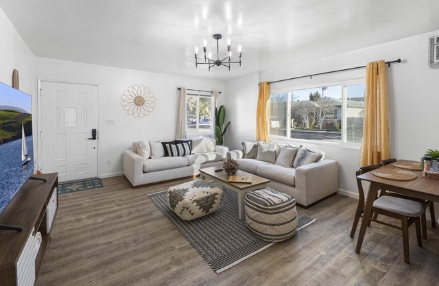 Chula Chateau | Quaint 2/1, Short Drive to Anywhere in SDC!