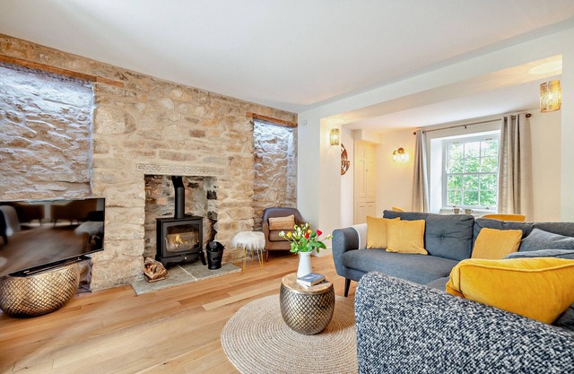 Chyventon 6 - Three Bedroom House, Sleeps 6