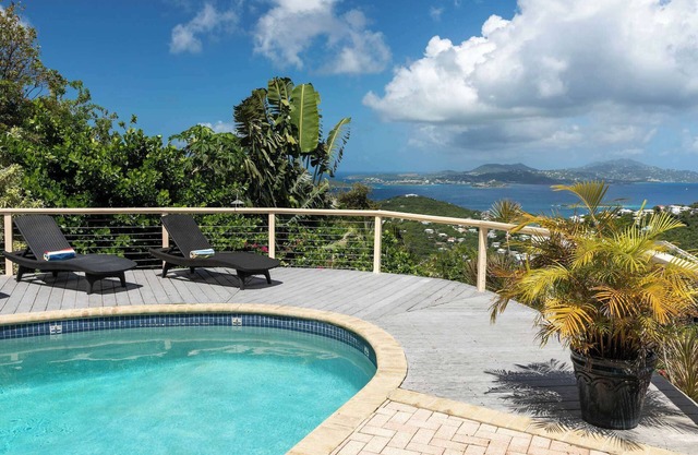 Cielo Vista-Sunset Views, Private Pool, AC, Generator