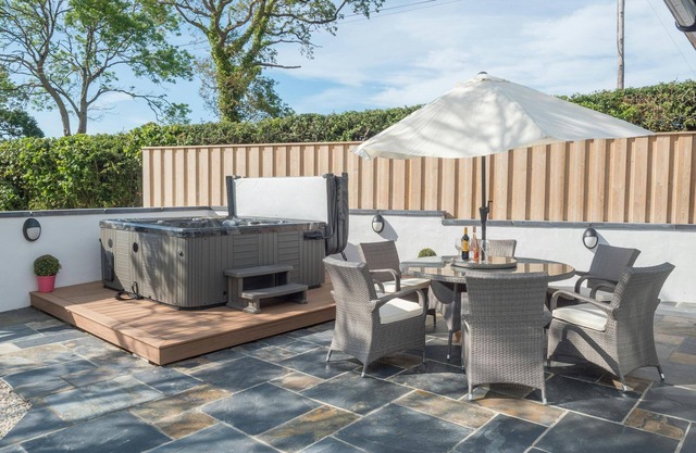 Cilbronnau Lodge, Cardigan