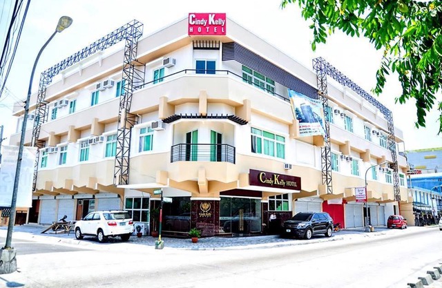 Cindy Kelly Hotel