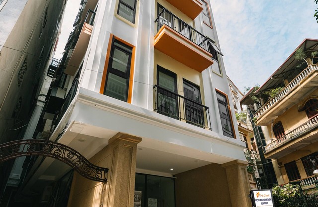 Cindy's Westlake Apartment