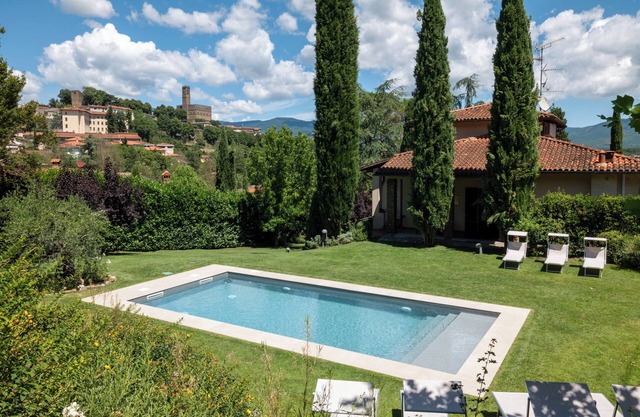 Cipressino Villa Tuscany, pool near the historic centre