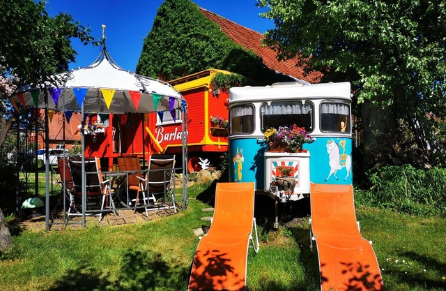 Circus wagon - Holiday home ensemble - Anna Müritz - Romantic Mecklenburg