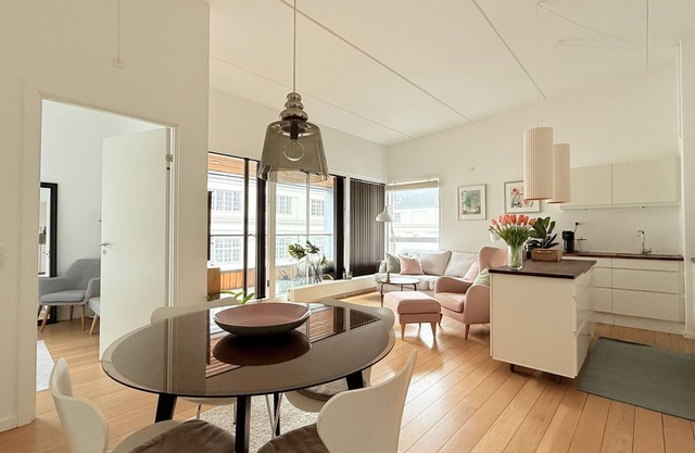 City Apartment in Copenhagen with 2 bedrooms sleeps 4