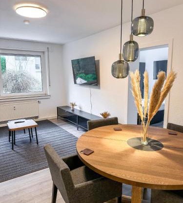City Apartments Essen for up to 6 person with 4K TV and kitchen