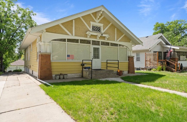 City Cabin Retreat in Great Falls