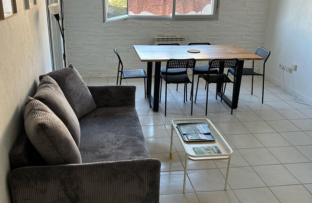 City center apartment/parking space/balcony