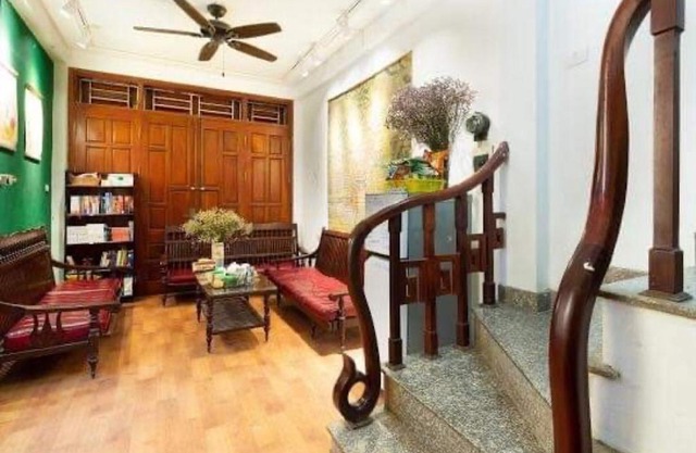 City center homestay with natural garden