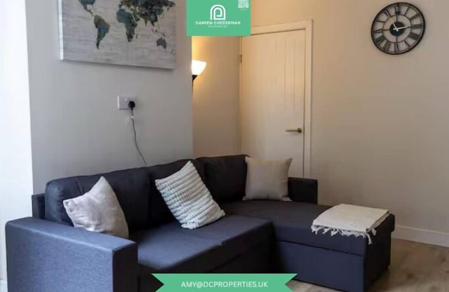 City Centre|4 Bed |Free Parking