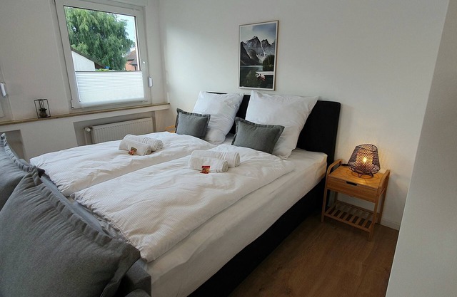 City-chalet-quiet-newly renovated-kitchen-bathroom with daylight- free parking
