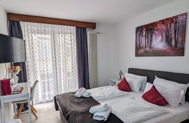 City Hotel - Double Room 117