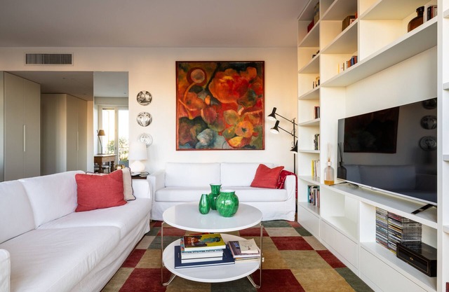 City Life View Apartment with Terrace R&R