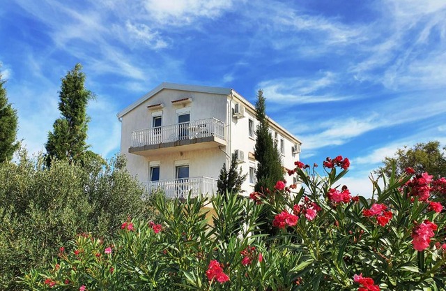 CITY VIEW apartments Novalja