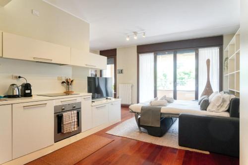 CityLife Prime Studio - In front of the Shopping District with Big Terrace and Gym