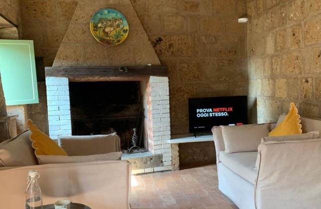 Civita Secret Lodge