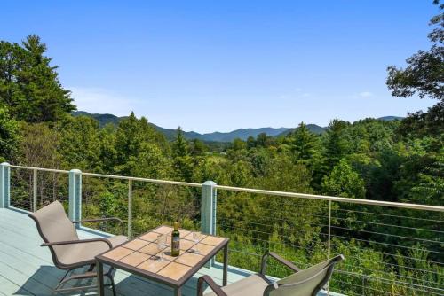 Cl To Dt Asheville & Weaverville- Apartment Inc