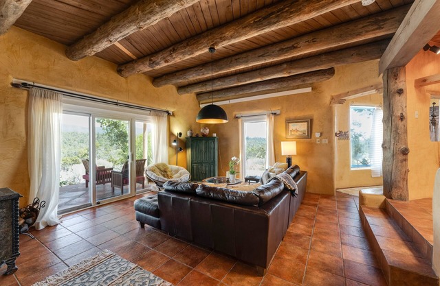 Classic Adobe Desert Home, Stunning Mountain Views, Rustic Luxury