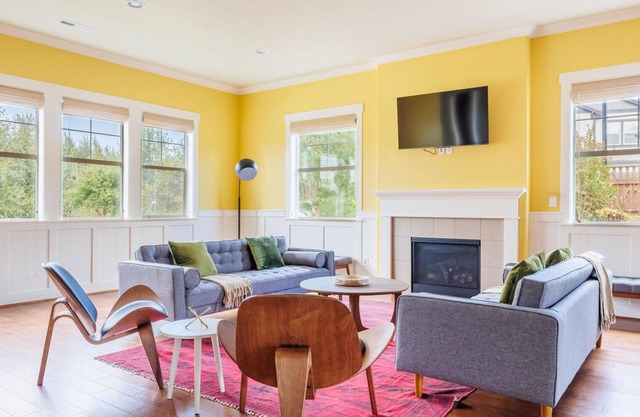 Classic Bethany 5BR, by Blueground