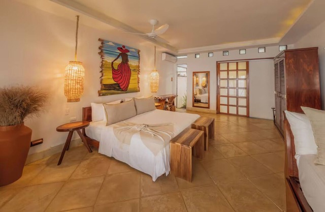 Classic Casita, Yemaya Reefs, Beachfront Haven, Relaxation in Little Corn Island