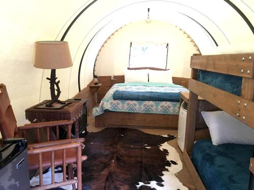 Classic Conestoga Wagon Ideal for a Glamping Getaway near Bryce Canyon, Utah