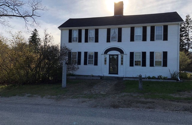 Classic Maine Vacation Found Here!