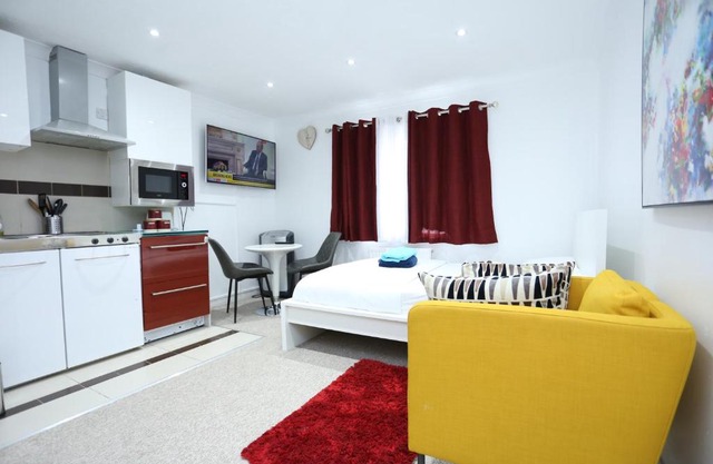 Classic Studio Lytham Up London