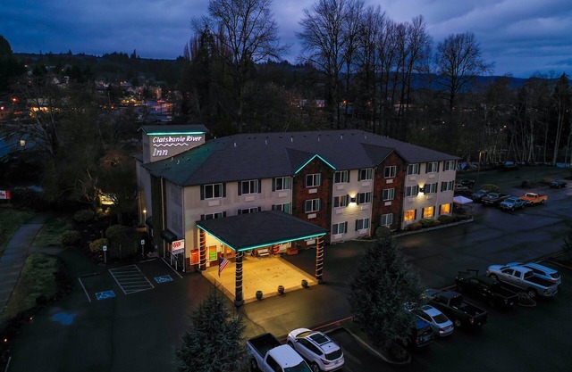 Clatskanie River Inn