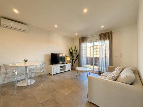Clauhomes Suite Center