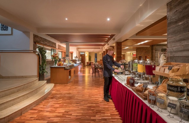 Clayton Hotel Silver Springs