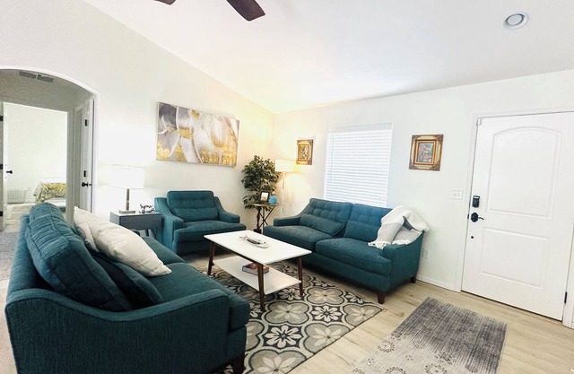 Clean & next to park! 4-bedroom house with AC, WiFi & fenced yard in Kimberly