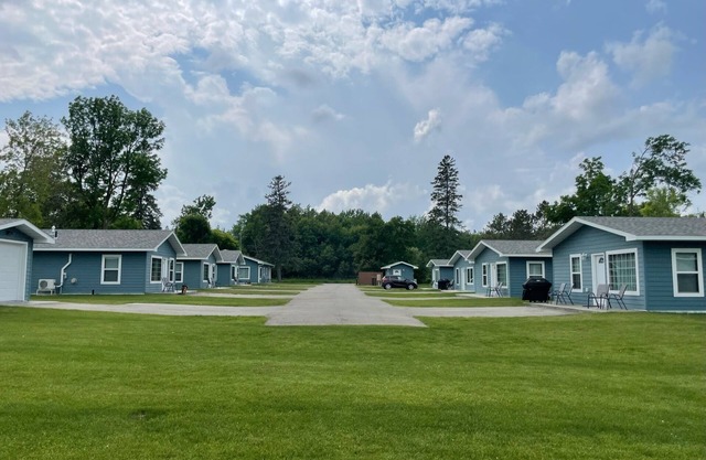 Clear Vue Resort on Lake Bemidji - 1 bedroom cabin
