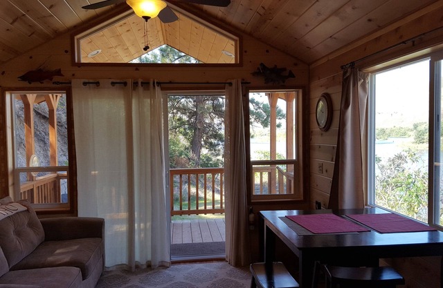 Clearwater (Hana Pa'a) Cabin