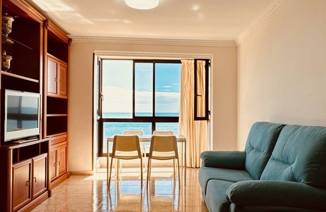Click&Guest - Bright Sun House with Sea Views