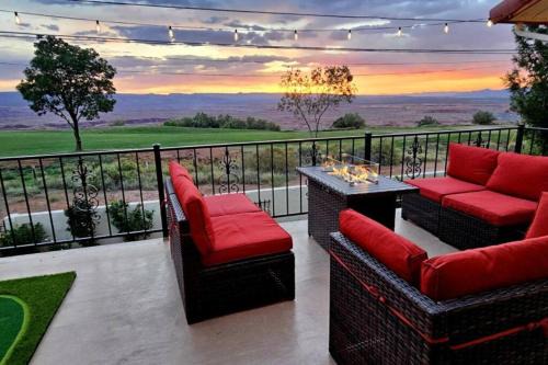 Cliff Views - Hot Tub - SUPs - Boat Parking - Sleeps 16