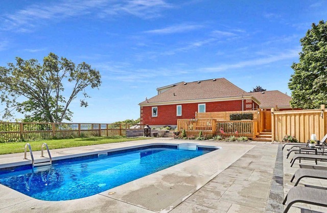 Cliffhouse On The Bay - Waterview Getaway