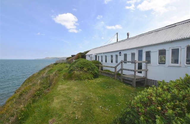 Clifftop Carriage