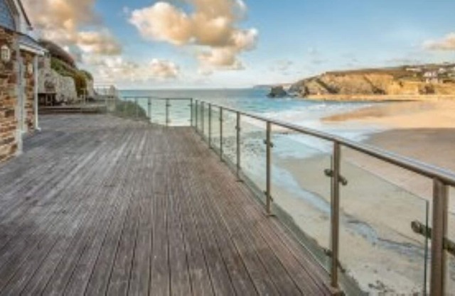 Clifftop cottage with 100m private balcony overlooking the sea.