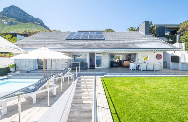 Clifton Sunset (Family Home)