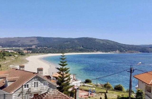 Climatic shelter in Finisterre in front of the beach 🏖️