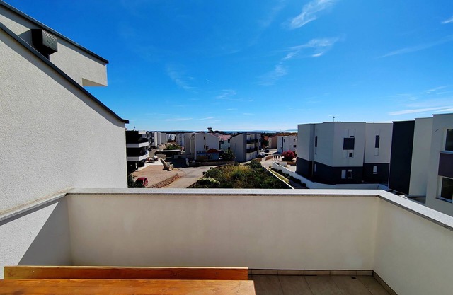 Close to Center Apartment Poly 1 G