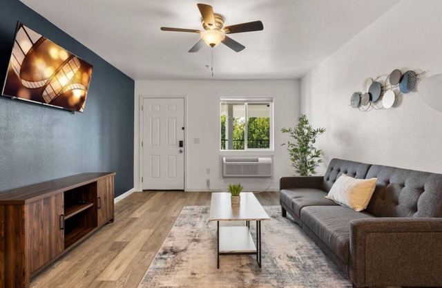 Close to City Life | Free Parking