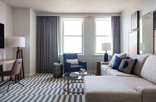 Close to Fort Worth Botanic Garden and Fort Worth Zoo! Pets Allowed for Free!