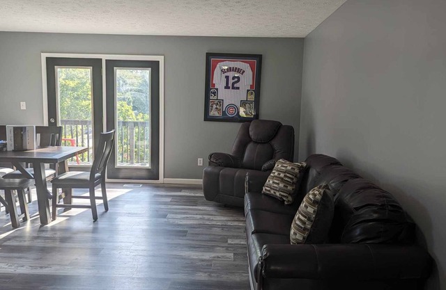 Close to IU! 4 Bed/4 Bath! Pet friendly!!!