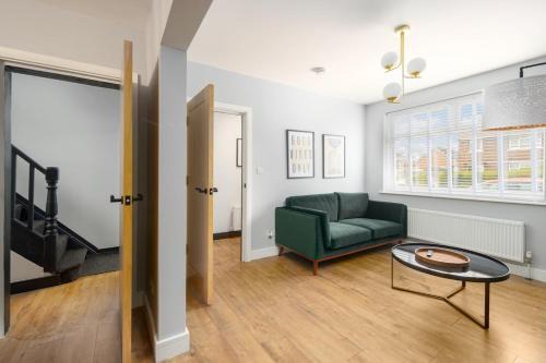 Close to Media City-Old Trafford - 5 Bedroom House