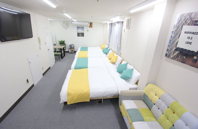 Close to popular areas Nakano and Koenji! 7 min walk from Shin-Koenji station/8 people can stay/keep luggage ok/Wifi