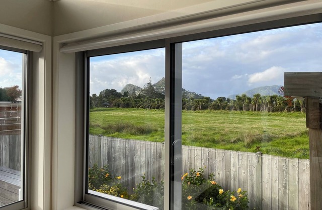 Close to the Beach, Modern, Well-Appointed