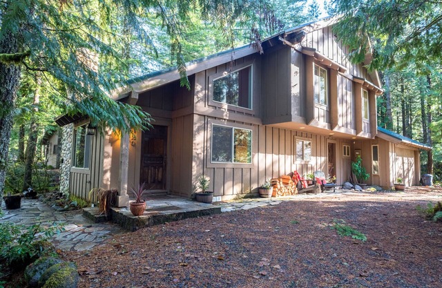 Close to the river, quiet neighborhood, pet friendly!